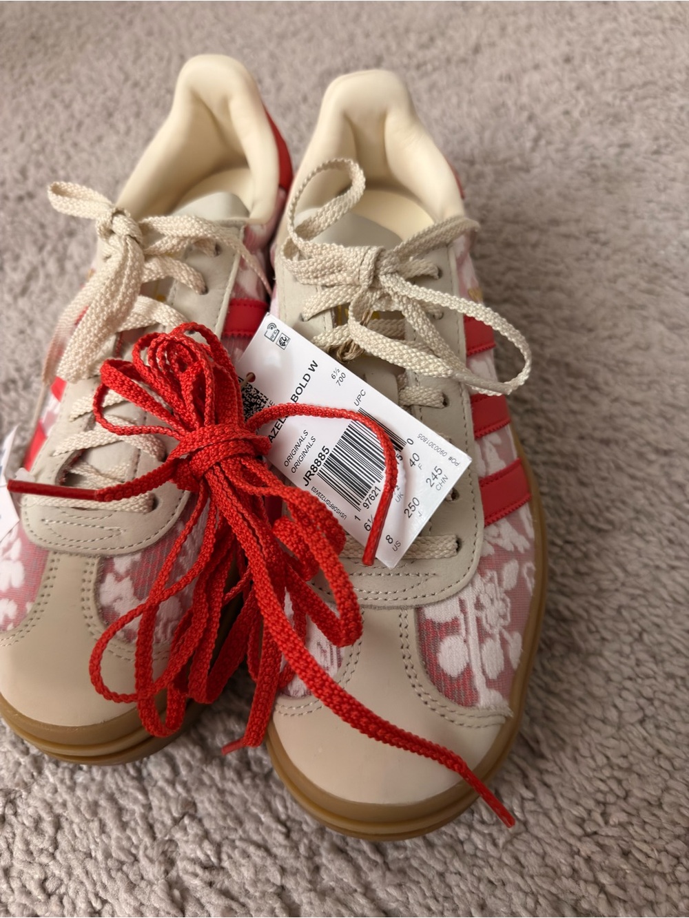 Adidas Cream & Red Patterned Low-Top Sneakers Liberty London Gazelle - Picture 7 of 9
